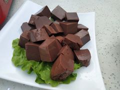 -墨脱石锅椰子鸡•香草鸭•东山羊(大东海店)