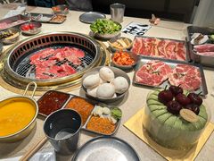 -蚂蚁洞·烤肉大营地(上海静安大悦城店)