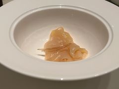 鸡汤氽海蚌-遇外滩(BFC外滩金融中心店)