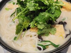 -肥汁米蘭香港米线(长宁来福士店)