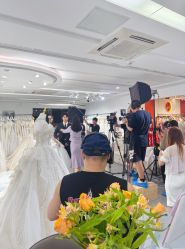 -LOVE SHINE婚纱·红鼎庄龙凤褂·妈妈装定制