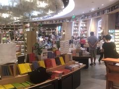 -覔书店(壹方城店)