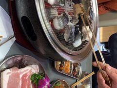 -围炉肉舍•炭烤活鳗•丹东海鲜烤肉(步行街店)