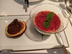 -伯衡55·吉品轩(乌鲁木齐南路店)