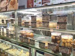 -白玉兰食品甜凤店(合生汇店)