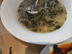 -严记小天府酸菜鱼(西四路店)