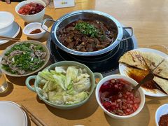 -大众跷脚牛肉馆·非遗传承单位(峨眉山店)