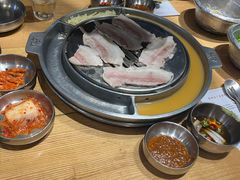 -姜虎东白丁烤肉(虹桥天地店)