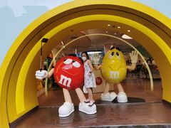 -m豆巧克力世界(上海世茂广场店)