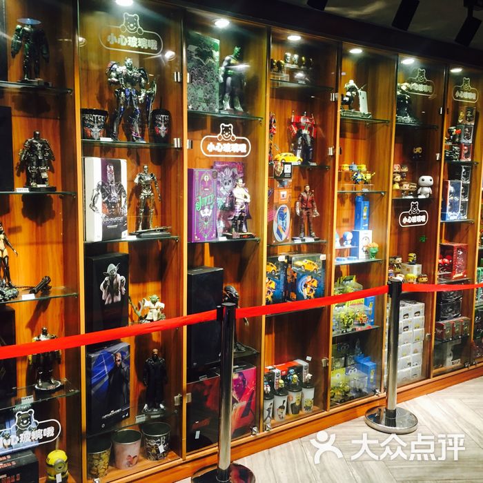 奥维尔国际影城电影衍生品展示区图片-北京电影院-大众点评网