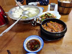 -石磨豆花家常菜·牦牛排土火锅