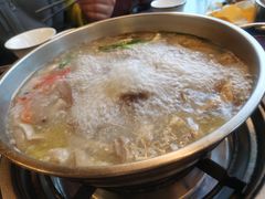 -老石黑山羊毛驴肉火锅(金凯广场店)