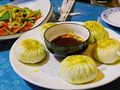 -三江源美食城