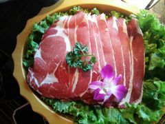 -老牌坊云南鱼豆花火锅(哈西万达店)