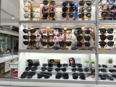 -潘多拉眼镜·蔡司依视路明月(潘家园店)