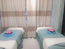 -周怡玲美容美体SPA