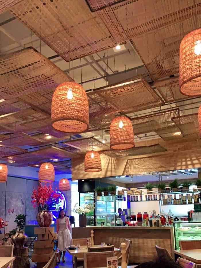 宴小厨(西大望路店)-"朋友一起来的,环境还可以,就在金港国际的.