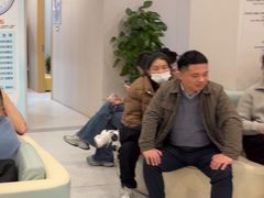 -上海大学附属上海和平眼科医院