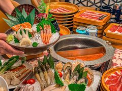 -牛YO寿喜烧·铁板烧和牛火锅自助(市府恒隆店)