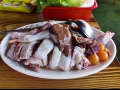 -广味炭炉鸡煲(宝业路分店)