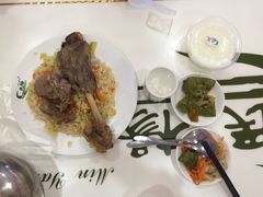 龙抬头-民杨抓饭(柏香苑店)