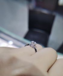 -周生生Chow Sang Sang(又一城店)