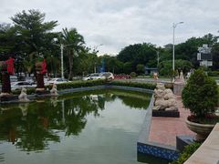 -亚龙湾亚泰商业街