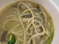 -明呈黄鱼面馆(斜土路店)