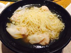 鲜虾云吞面-彩蝶谷美食廊·粤式经典南番顺·铁板烧烤泰风味(广州长隆酒店)