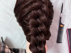 -首脑美容美发化妆美甲培训学校(龙岗校区)