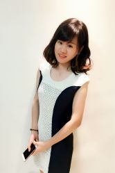 中发-苑苑发型设计