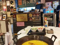 -鲜入围煮花胶鸡海鲜火锅