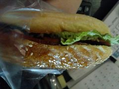 -华荣西饼屋(金禧店)