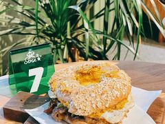 -Catch Bagel(芳草地店)