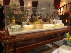 -La Villa French Restaurant