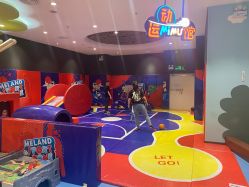 -MELAND(郑州万象城店)