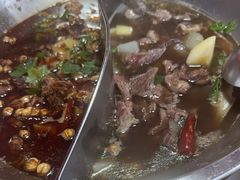 -大众跷脚牛肉馆·非遗传承单位(峨眉山店)