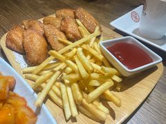 鸡翅薯条-叶派龙虾•招牌香辣蟹·海鲜(中海国际店)