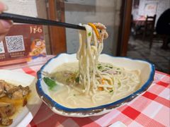 鸡汤手工鱼面-龙桥私厨·姜花菊花过桥鱼·顺德菜(容桂店)