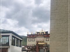 -噶丹松赞林寺