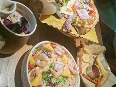-Dragon Pizza•圆脸龙披萨·牛排餐厅