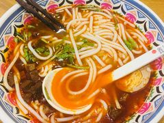 -鑫花溪牛肉米粉(人民广场店)