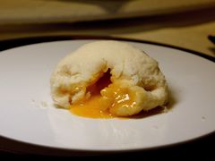 脆皮流沙包-皇朝会.经典传统粤菜(外滩店)