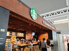 -星巴克(广州南站A18检票口楼上)