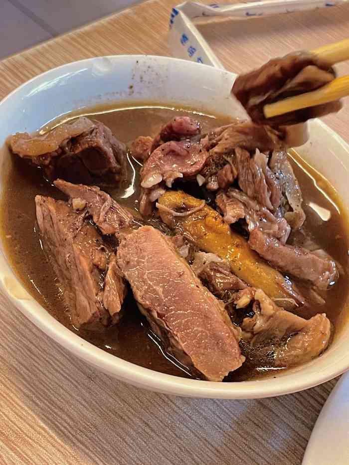 汪志大碗肉(清明街店)-"位置不太好找 也是小区里面的店 好像就是.