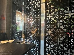 -河畔春天时尚餐厅