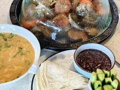 -巧克力渔家.小船海鲜胶东菜(万平口店)