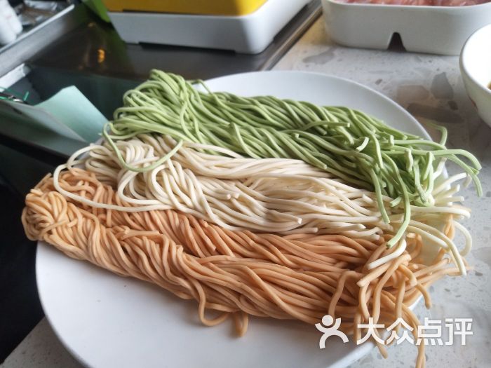 滋奇火锅(兴城东路店)三色面图片 - 第13张