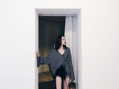 -胶囊画廊