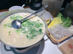 -丁里羊肉小镇(天鹅湖总店)